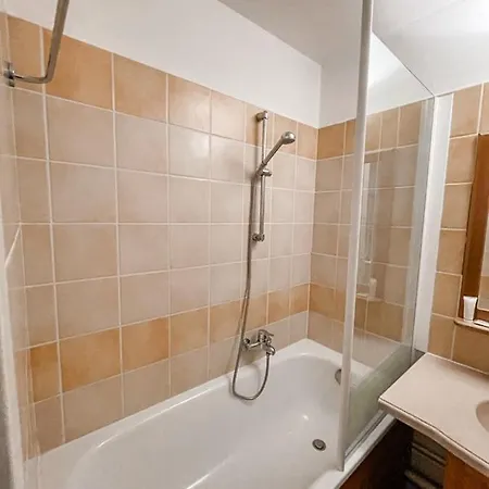 Vakantiehuis Charmante Maisonette Au Bord Du Lac Avec Piscine *