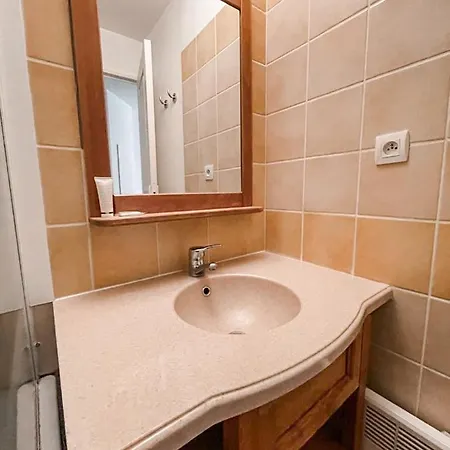 Charmante Maisonette Au Bord Du Lac Avec Piscine Marciac